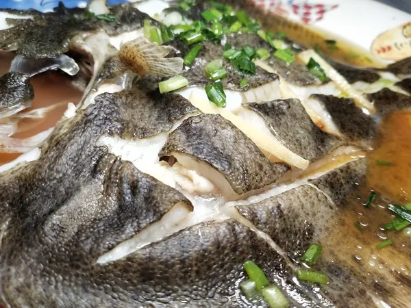 Steamed turbot South China-第1张